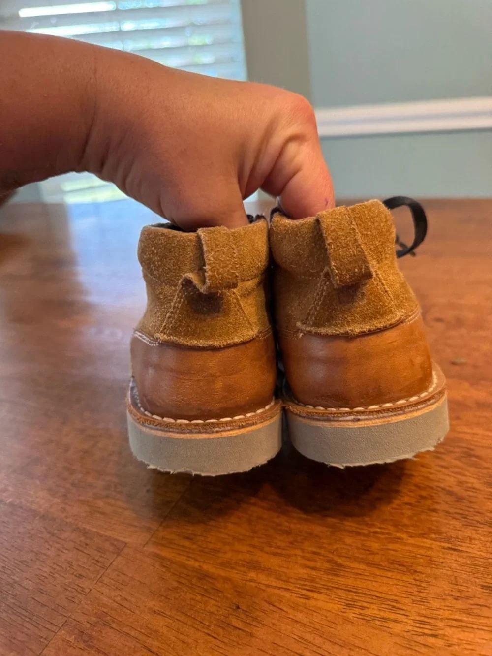 Florsheim Kids Navigator Jr. Chukka Boots Mocha Suede Boys Size 5